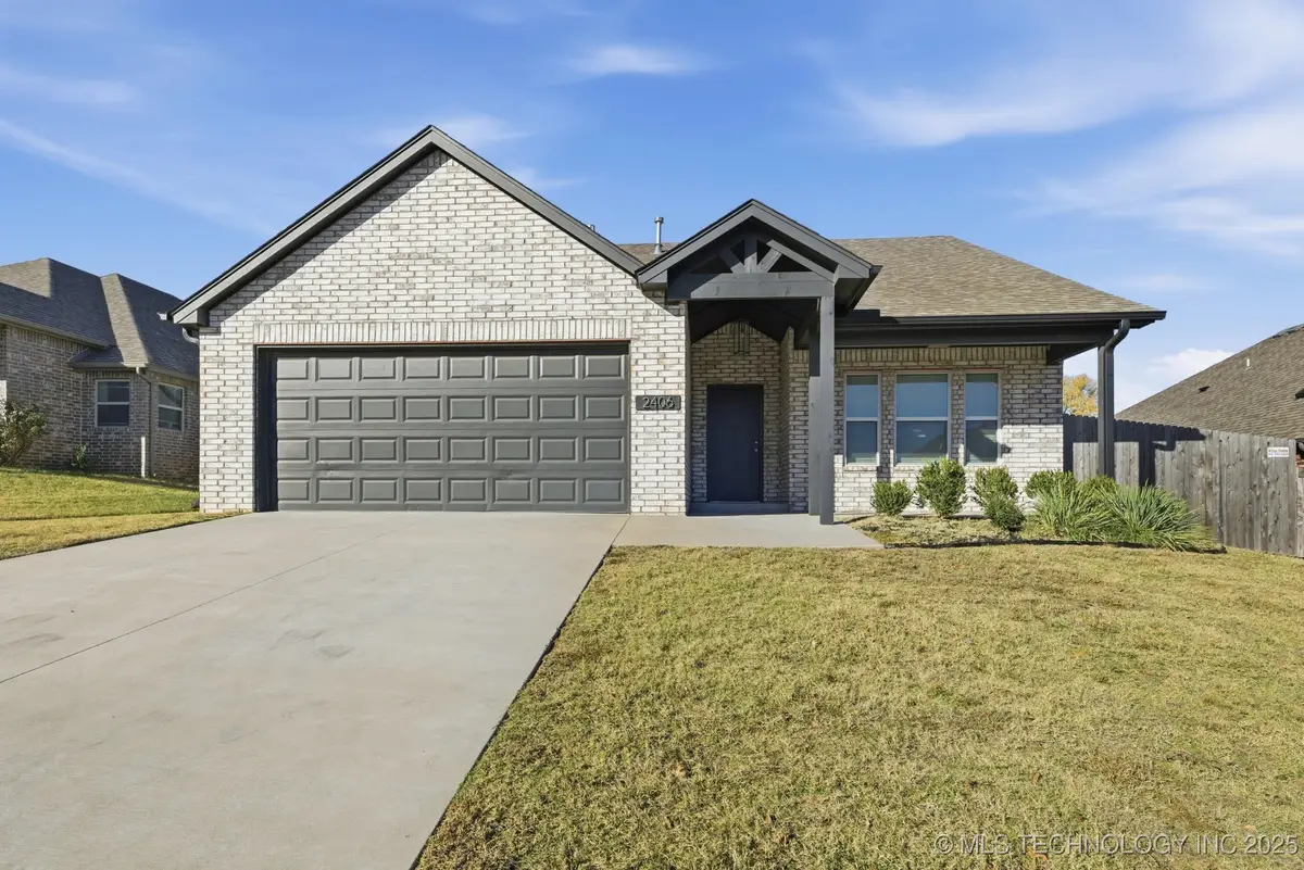2406 W Kingsport Court S, Broken Arrow, OK 74011 - Image #1