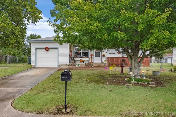 327 N 21st Street, Collinsville, OK 74021