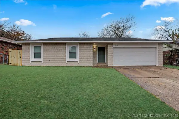 1656 S Sycamore Avenue, Broken Arrow, OK 74012