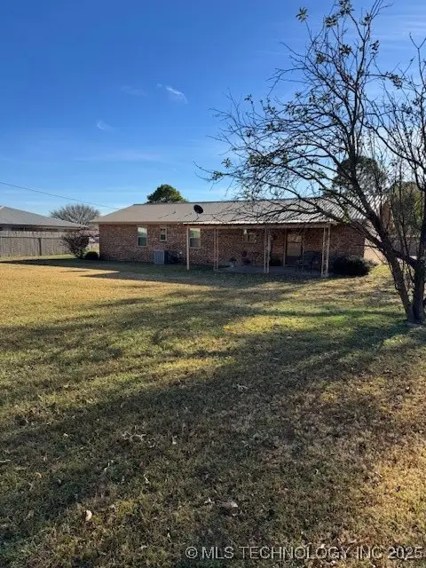 301 Lafitte Street, Tishomingo, OK 73460 - Image #2