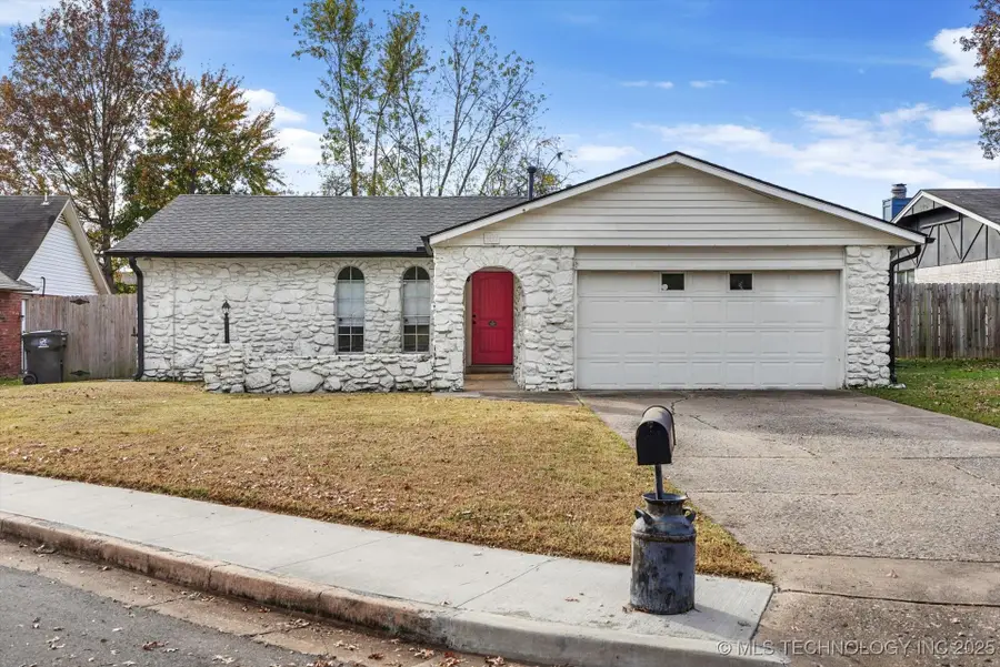 109 E Kent Street, Broken Arrow, OK 74012 - Image #2