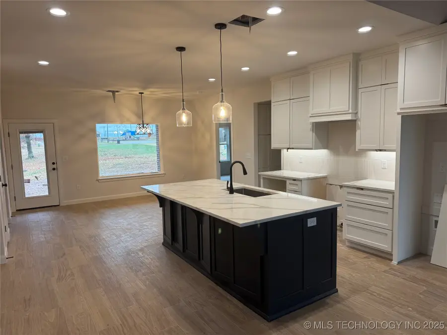 1461 N Angus, Tahlequah, OK 74464 - Image #2