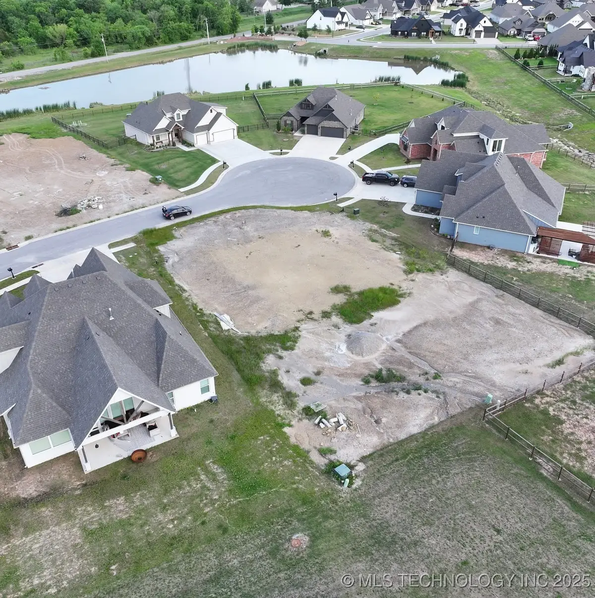 19060 Orchard Circle, Catoosa, OK 74015 - Image #1