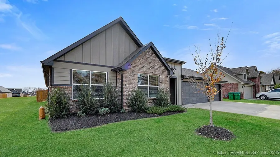7020 E 154th Street S, Bixby, OK 74008 - Image #2