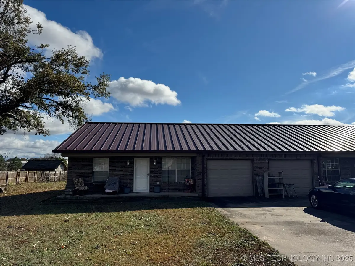 105 E Cedar Avenue, Fort Gibson, OK 74434 - Image #1