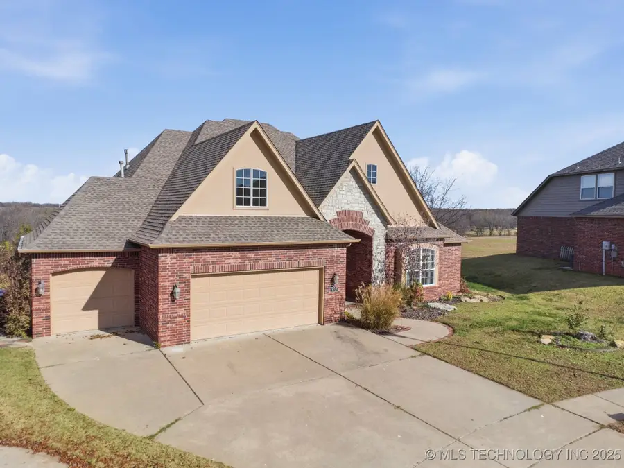 1712 W Zillah Street, Broken Arrow, OK 74012 - Image #2