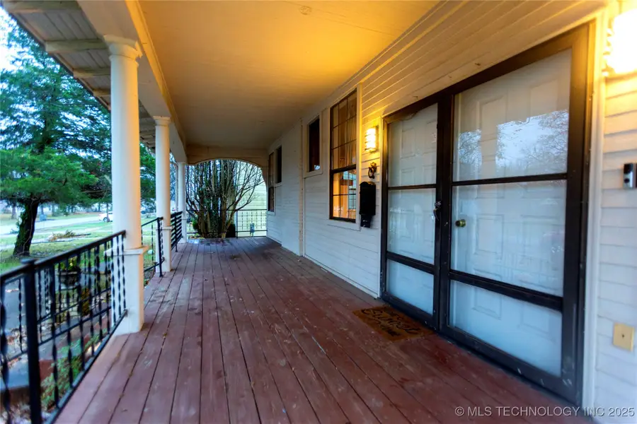 211 N State Street, Wagoner, OK 74467 - Image #2