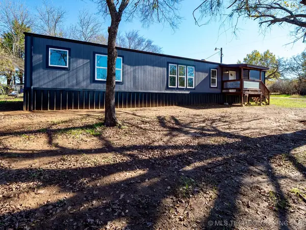 2109 Hawk Lane, Kingston, OK 73439