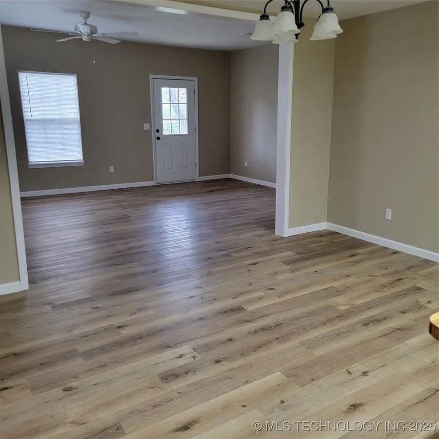 511 S State Street, Wagoner, OK 74467 - Image #3