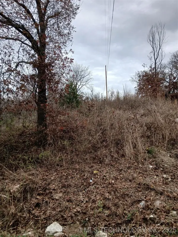 Sahoma Lake Road, Sapulpa, OK 74066