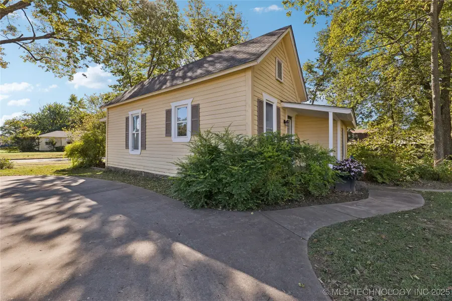 923 N Seminole Avenue, Claremore, OK 74017 - Image #2