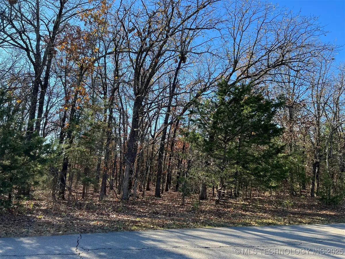 32552 Meadowood Drive, Mannford, OK 74044 - Image #1