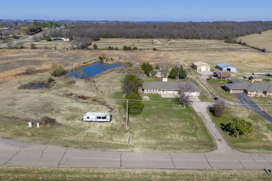 379022 Old Highway 62, Okemah, OK 74859 - Image #3