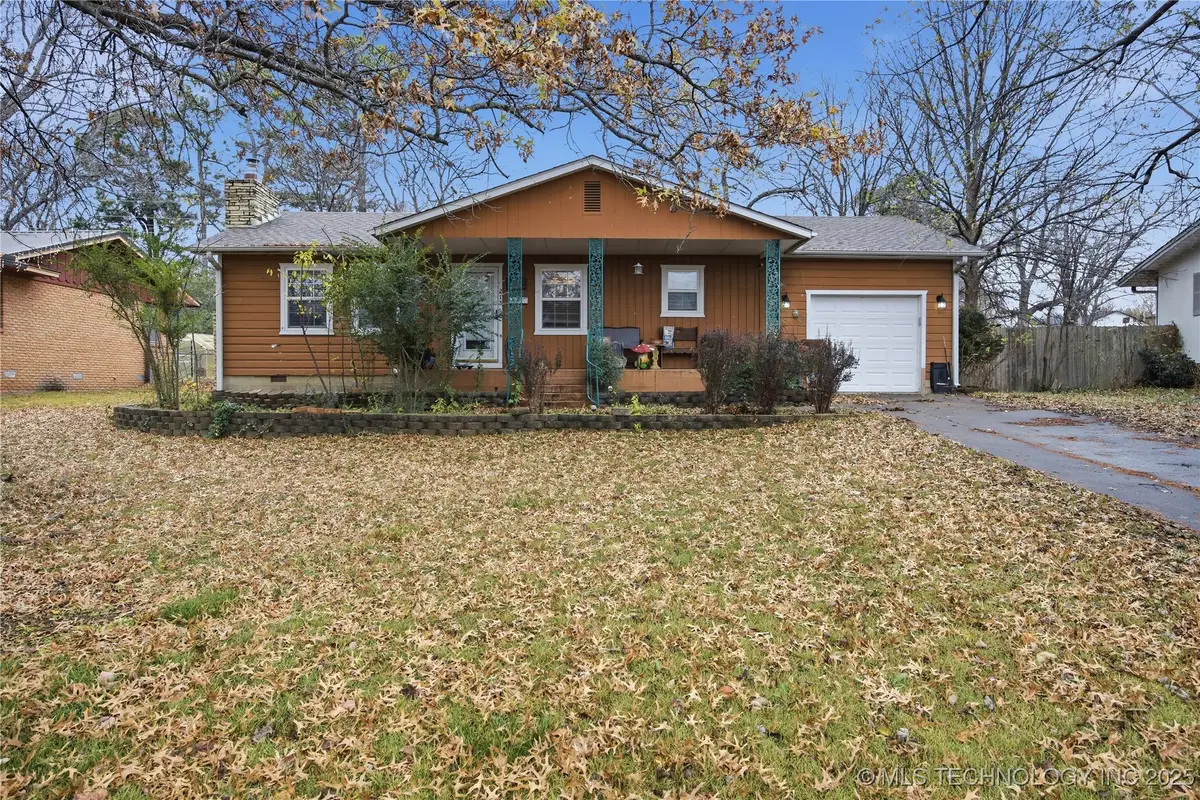 215 E Fuller Street, Tahlequah, OK 74464 - Image #1