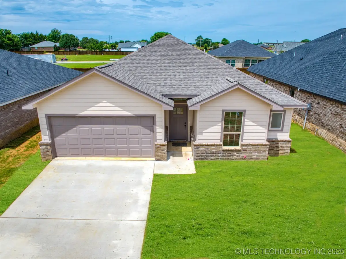 1193 Wild Indigo Circle, Calera, OK 74730 - #1