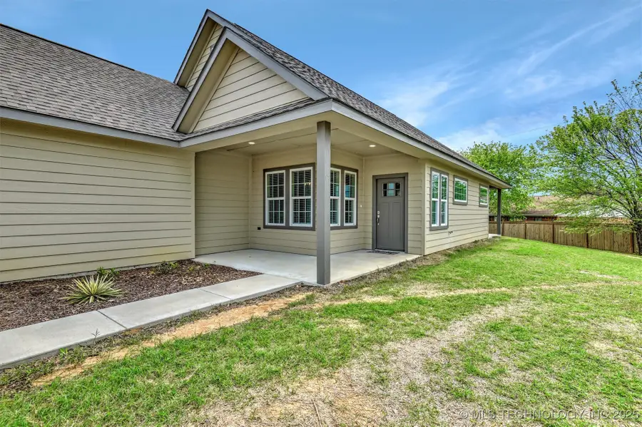 1178 Wild Indigo Circle, Calera, OK 74730 - Image #3