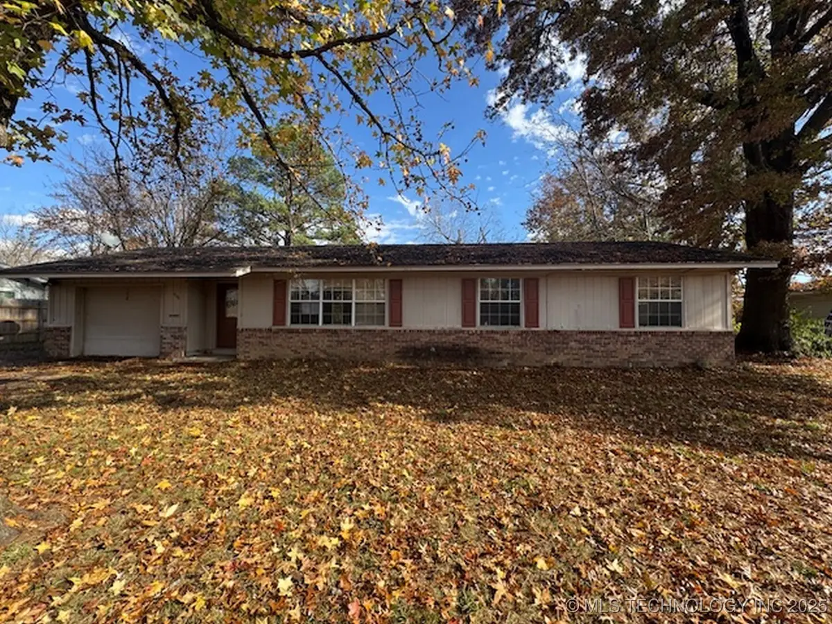 408 S Cherry, Sallisaw, OK 74955 - Image #1