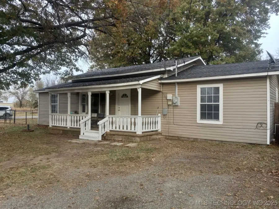 301 S Lincoln Avenue, Wagoner, OK 74467 - Image #2