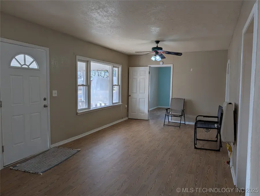 301 S Lincoln Avenue, Wagoner, OK 74467 - Image #3