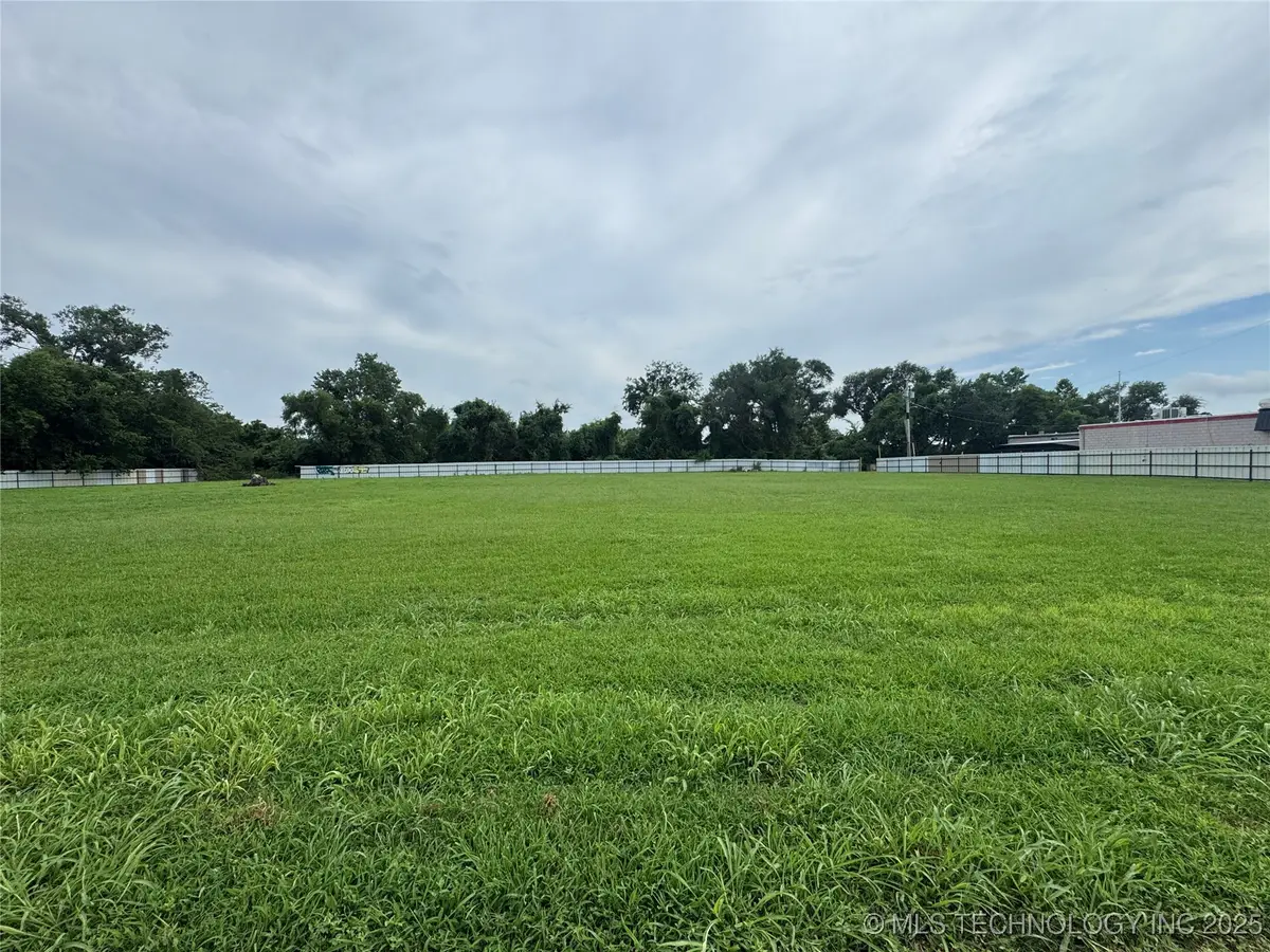 E 11th Street S, Tulsa, OK 74128 - #1