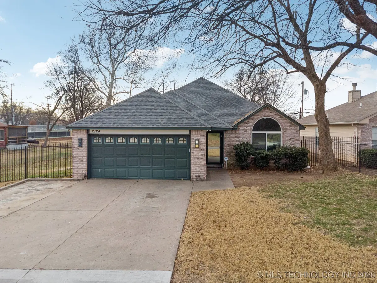 2124 N Norfolk Avenue, Tulsa, OK 74106 - Image #1