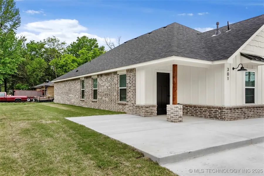 817 E 11th Street, Claremore, OK 74017 - Image #3