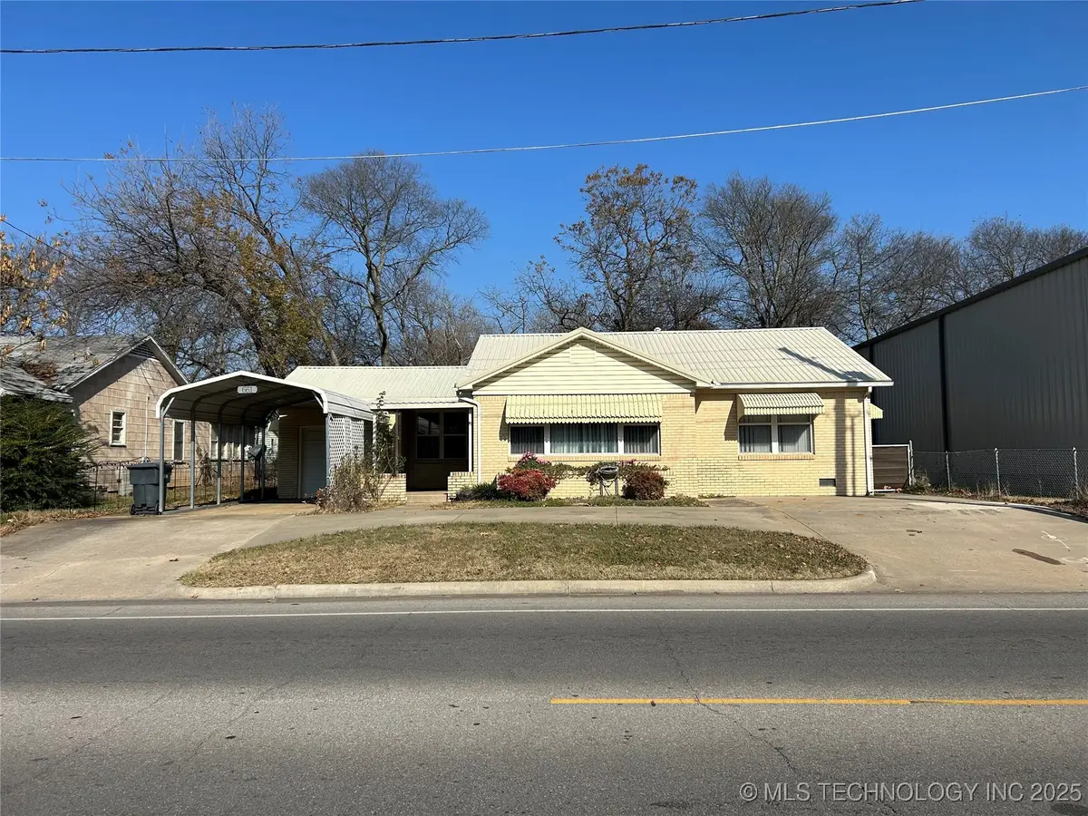 661 12th Avenue Nw, Ardmore, OK 73401 - Image #1