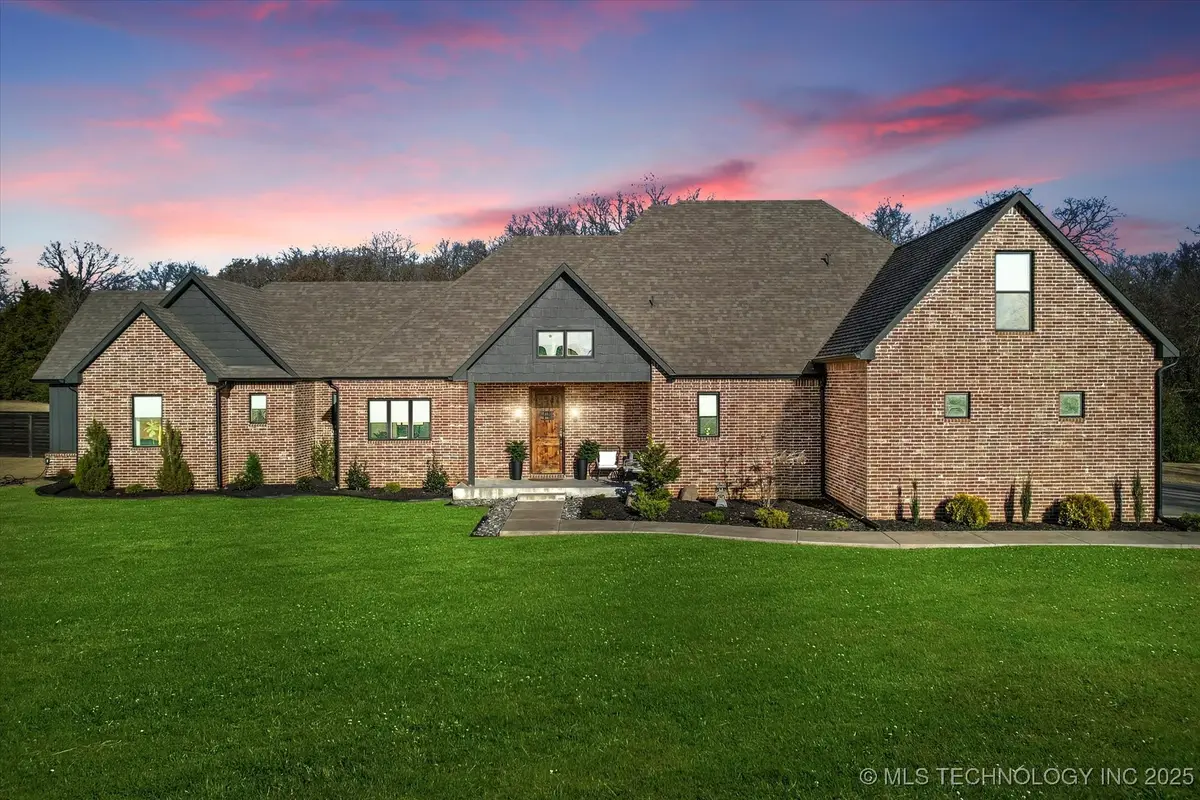 4861 W 77th Court S, Tulsa, OK 74132 - Image #1