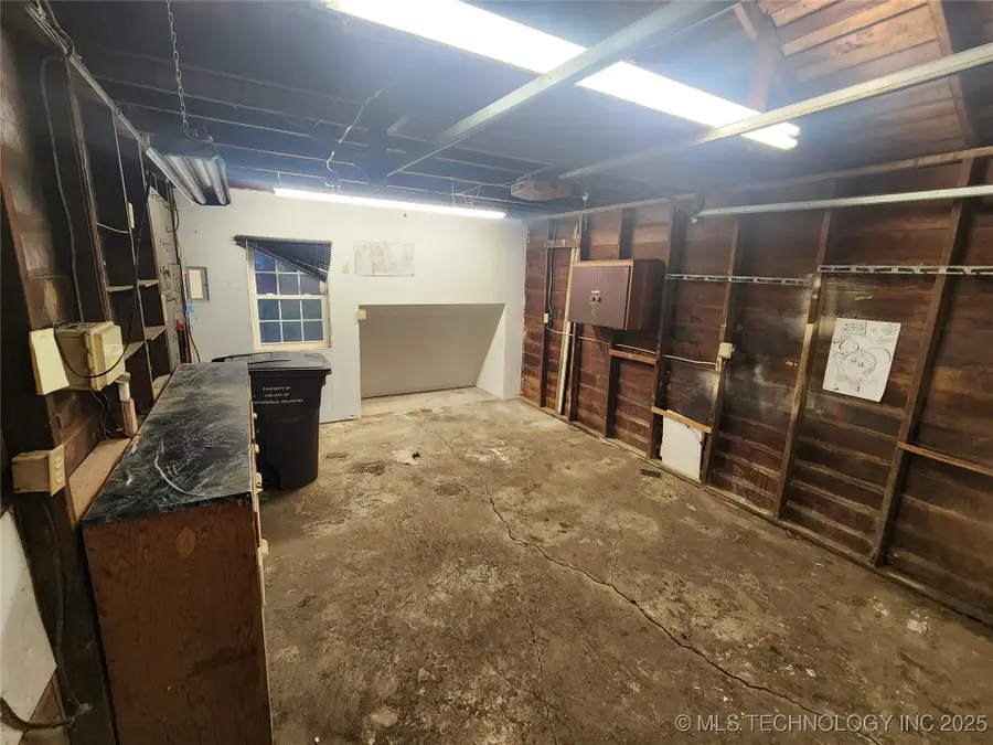 2015 S Dewey Avenue, Bartlesville, OK 74003 - Image #2