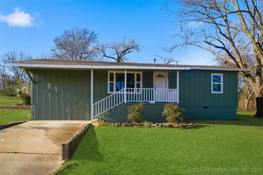 1126 S 2nd Street, Stilwell, OK 74960 - #2