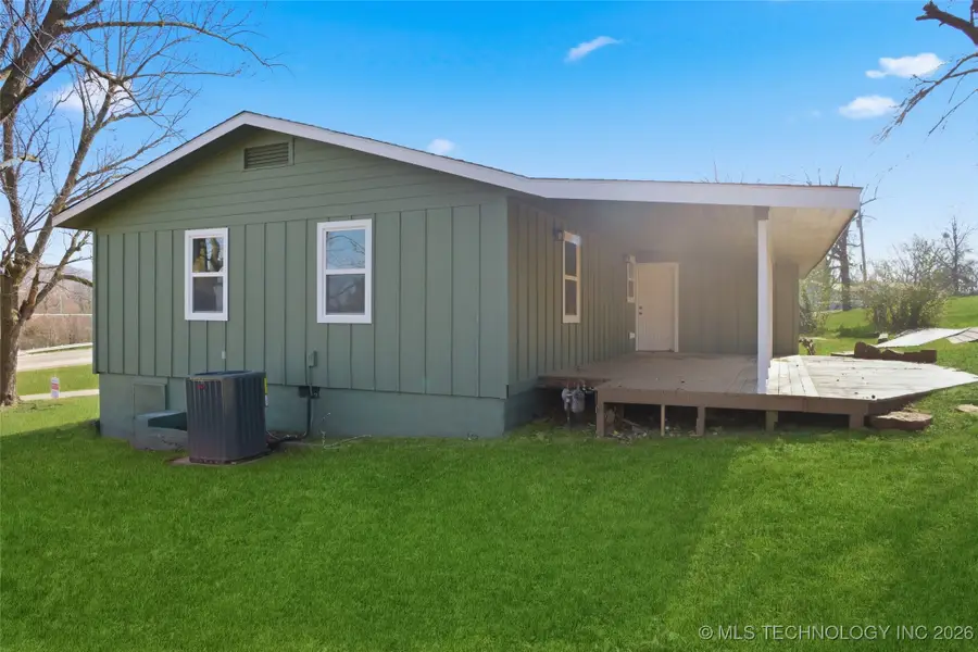 1126 S 2nd Street, Stilwell, OK 74960 - #3