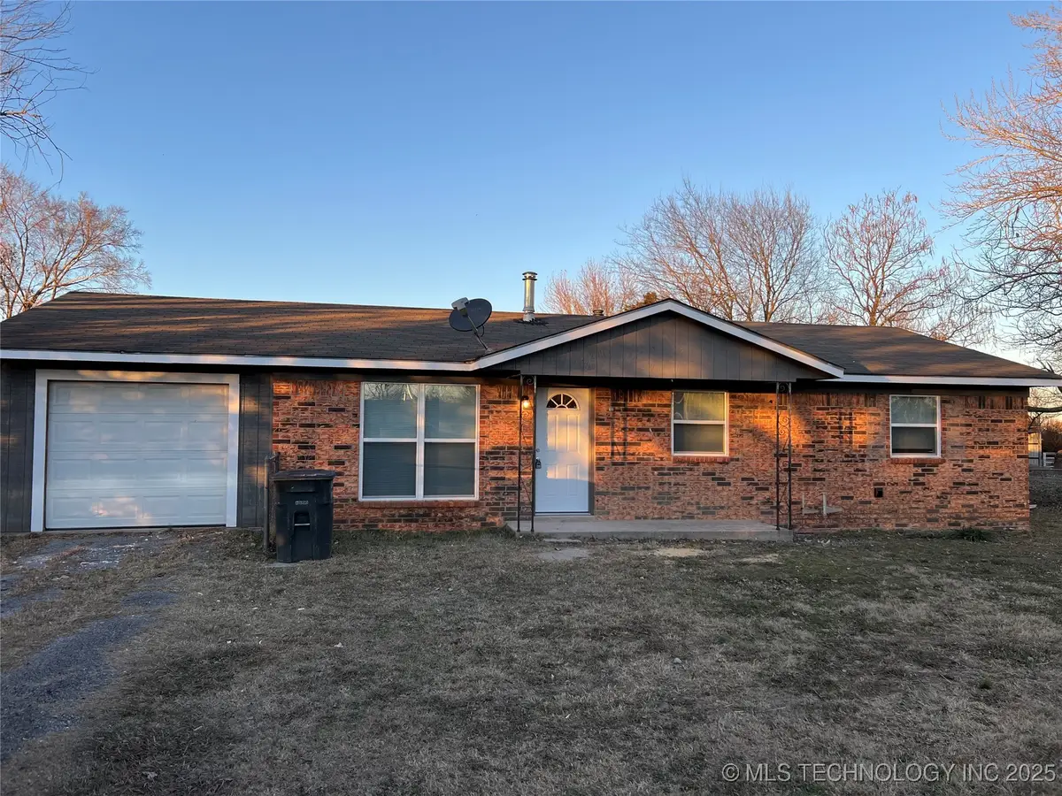 101 Plum Drive, Warner, OK 74469 - Image #1