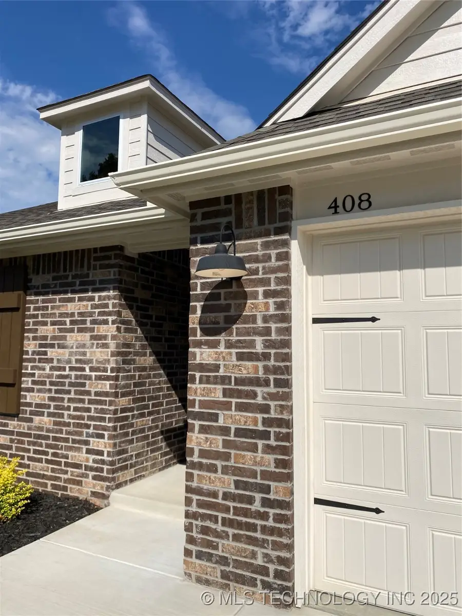 408 NW 7th Street, Wagoner, OK 74467 - Image #2