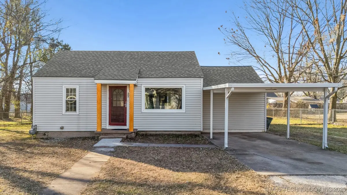 202 W 40th Place, Sand Springs, OK 74063 - Image #1