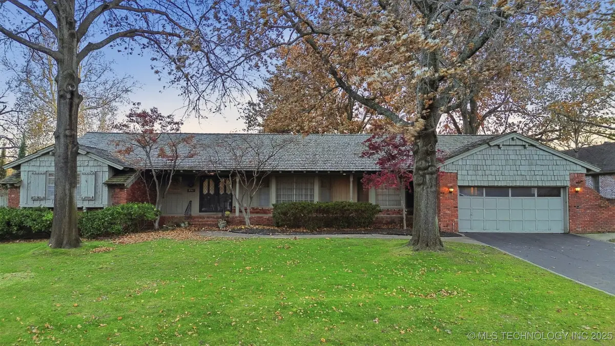 2912 E 38th Street S, Tulsa, OK 74105 - #1