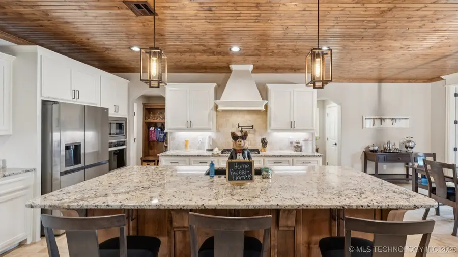 7920 N 147th East Avenue, Owasso, OK 74055 - #2