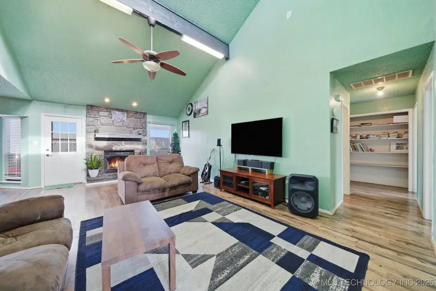 2857 W 111th Place S, Jenks, OK 74037 - Image #2