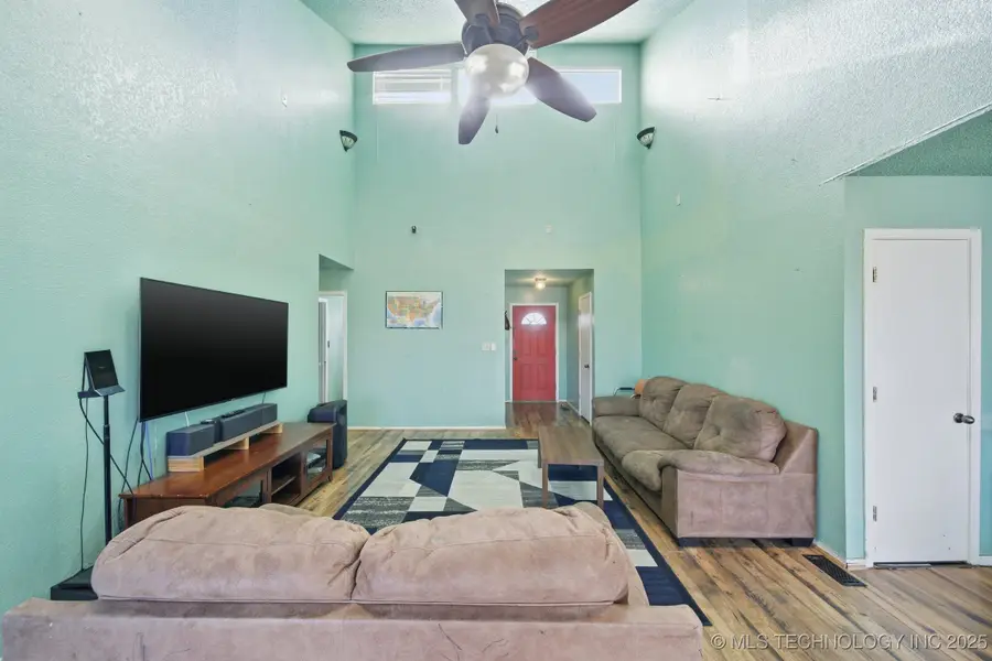 2857 W 111th Place S, Jenks, OK 74037 - Image #3