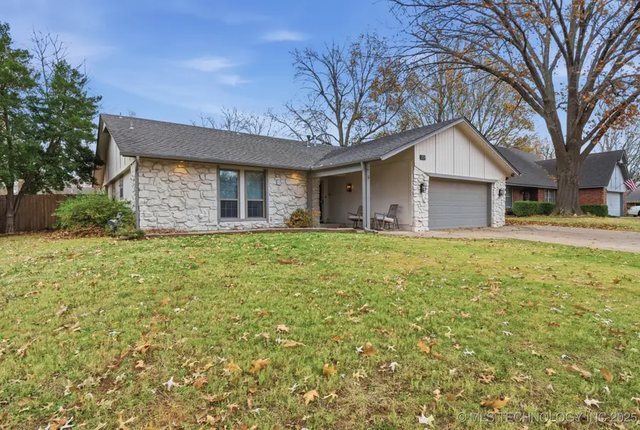 204 W Albuquerque Street, Broken Arrow, OK 74011 - Image #2