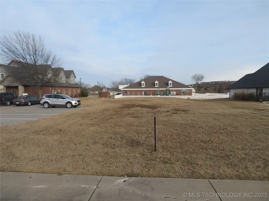 8817 E 145th Street N, Owasso, OK 74055 - Image #2