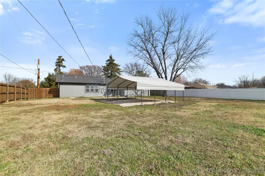 513 W Main Street, Calera, OK 74730 - Image #2