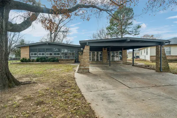 1317 N Mcfarland Place, Claremore, OK 74017