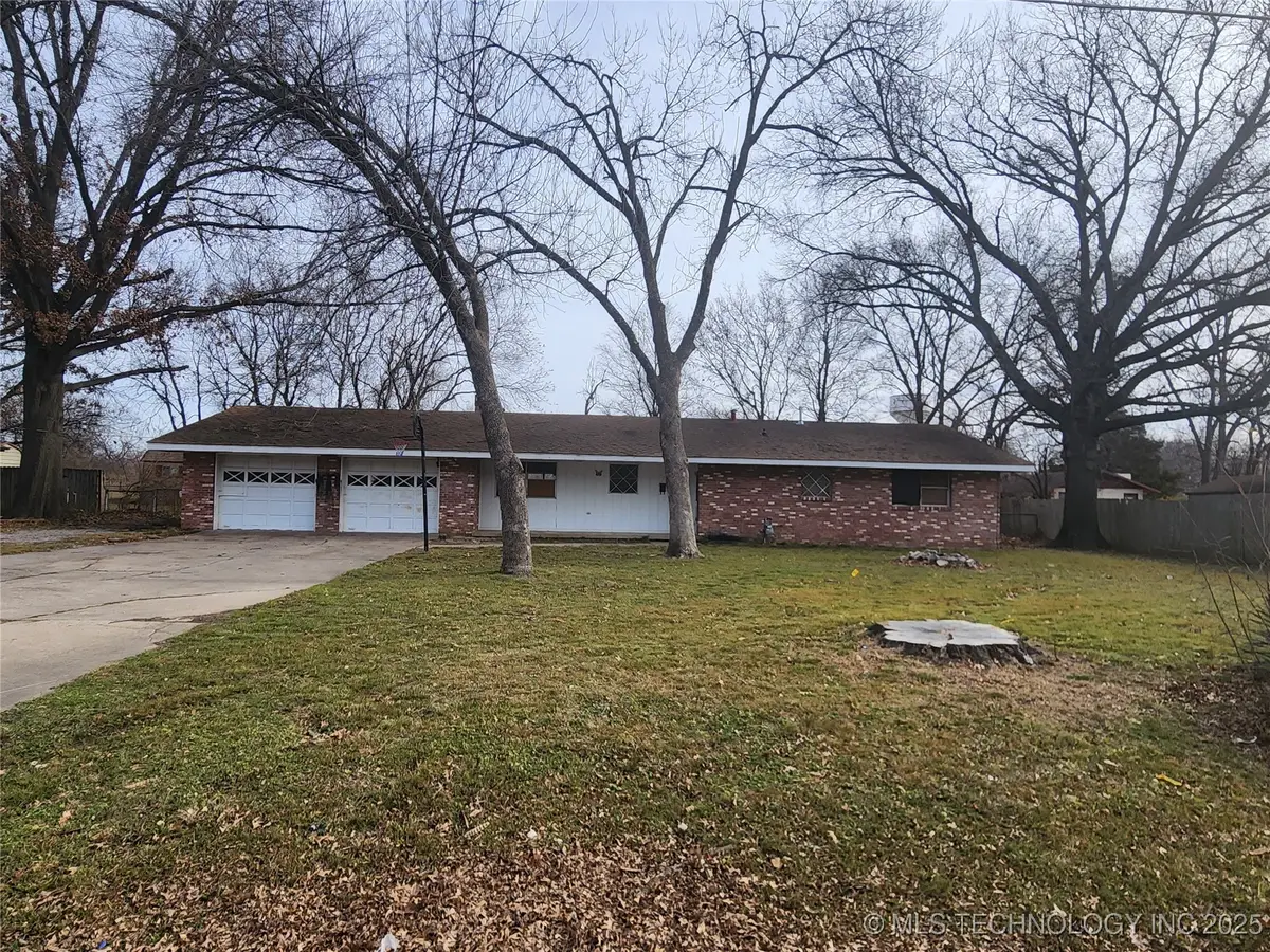 902 N Ross Avenue, Dewey, OK 74029 - #1