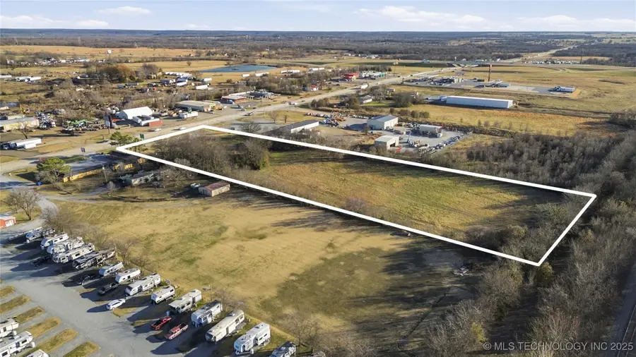 1203 S Chouteau Avenue, Chouteau, OK 74337 - #2