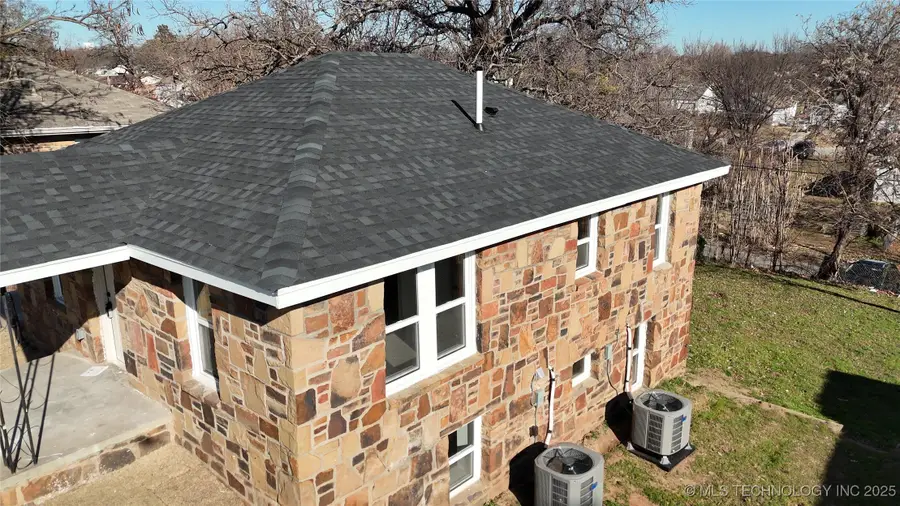 815 N Wilson Avenue, Sand Springs, OK 74063 - #3