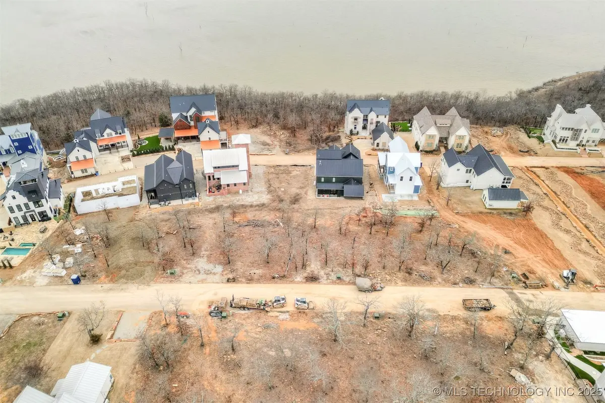 116 Sandstone Drive, Carlton Landing, OK 74432 - Image #1