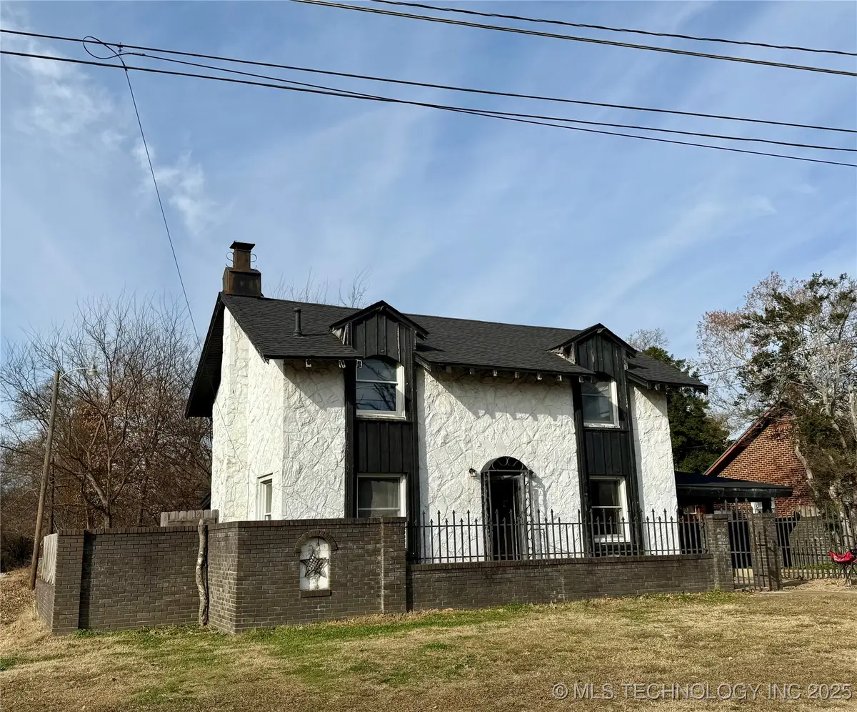 1009 Seminary Avenue, Tahlequah, OK 74464 - #1