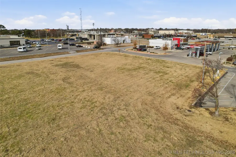 213 S Dogwood Street, Owasso, OK 74055 - Image #3