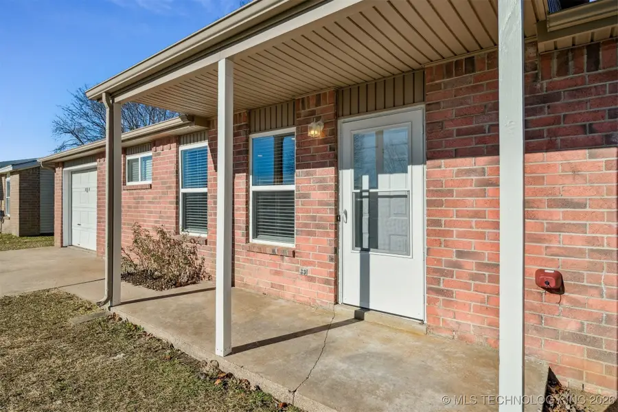 808 W 6th Street, Skiatook, OK 74070 - Image #2