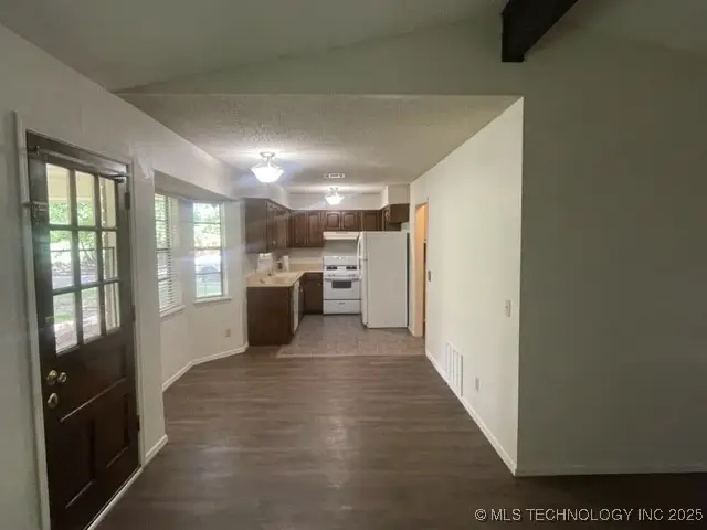 301 E Austin Street, Broken Arrow, OK 74011 - Image #2